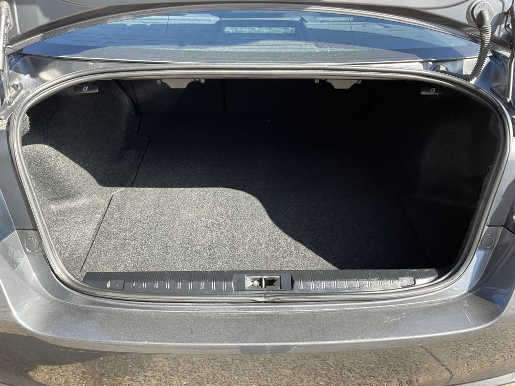 2018 Subaru Legacy Image 25