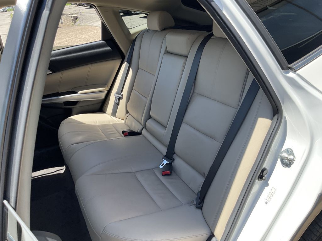 2013 Honda Crosstour Image 18