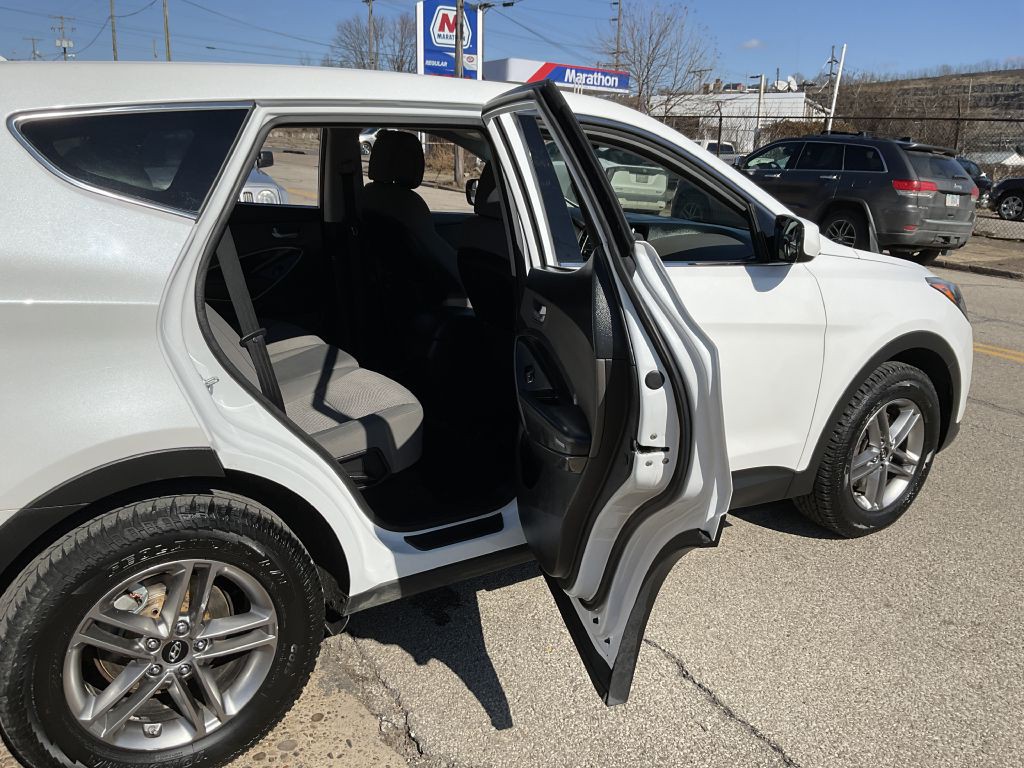 2017 Hyundai Santa Fe Sport Image 22