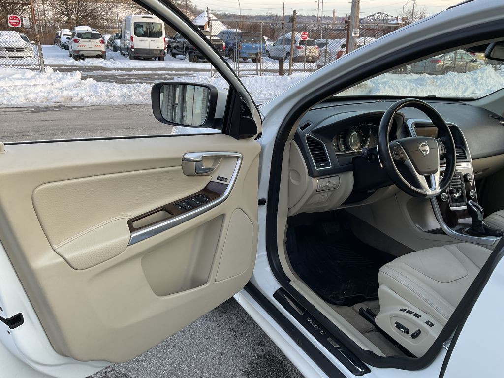 2014 Volvo XC60 Image 15