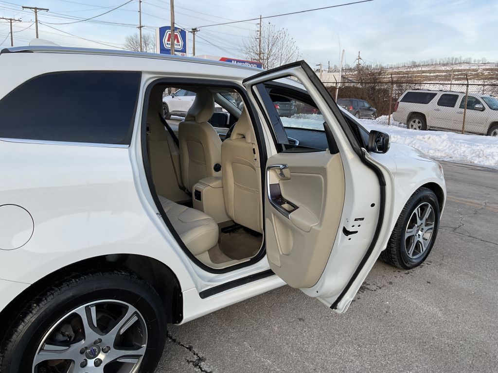 2014 Volvo XC60 Image 25
