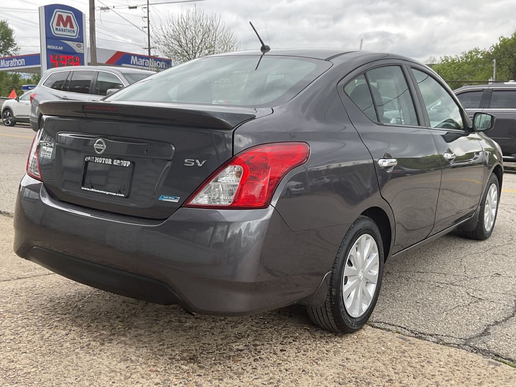 2015 Nissan Versa Image 3