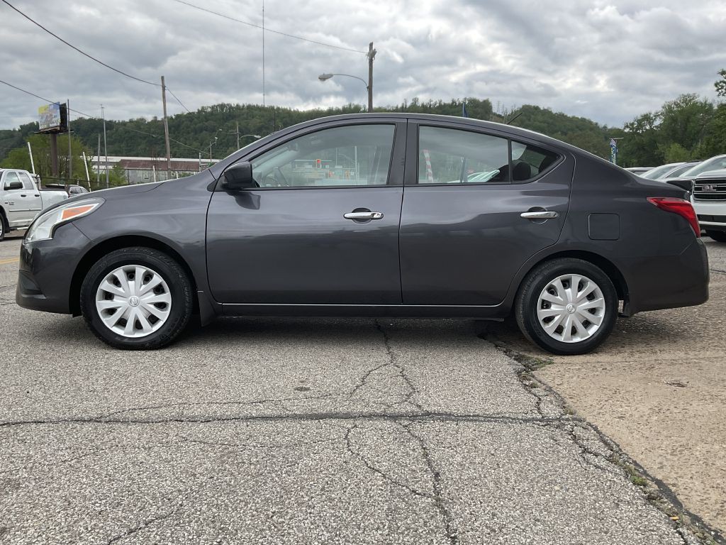 2015 Nissan Versa Image 6