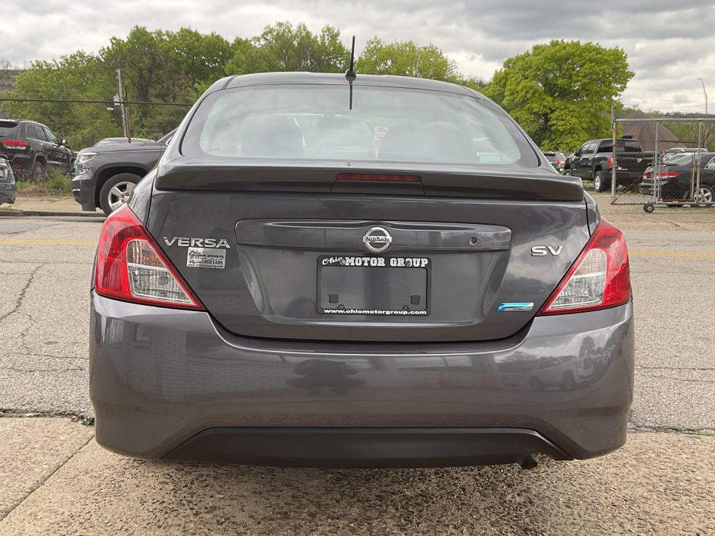 2015 Nissan Versa Image 8