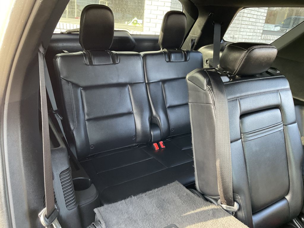 2020 Ford Explorer Image 26
