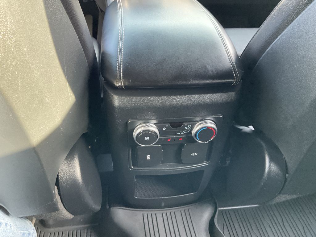 2020 Ford Explorer Image 30