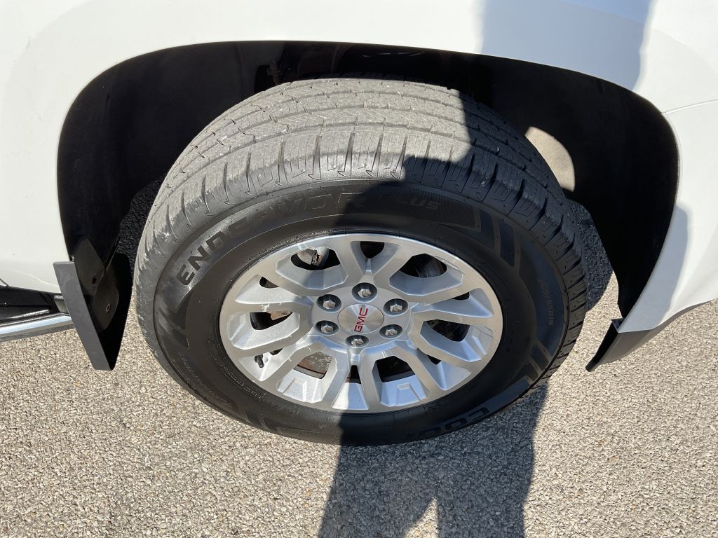 2017 GMC Yukon Image 11