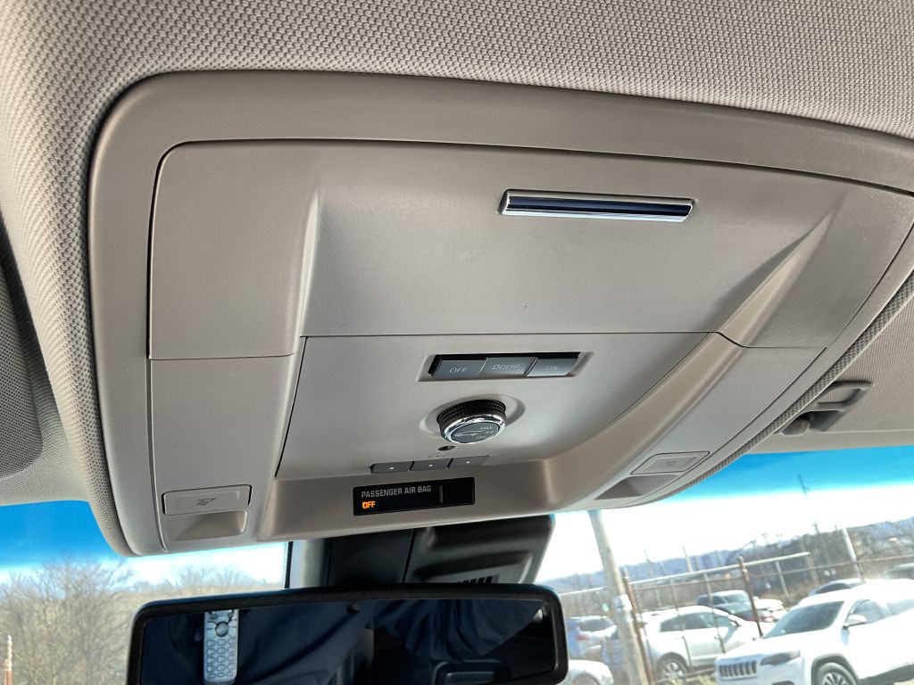 2017 GMC Yukon Image 39