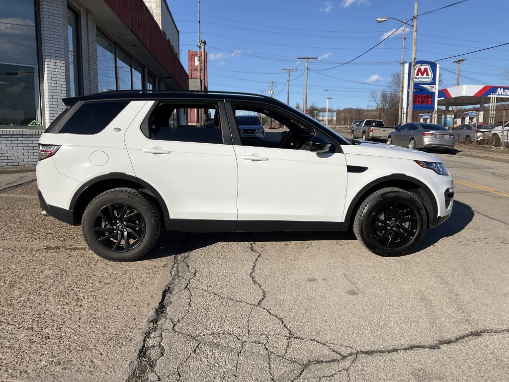 2018 Land Rover Discovery Sport Image 2