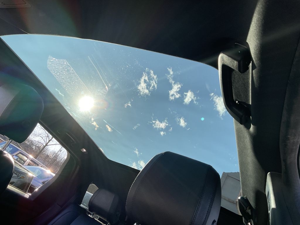 2018 Land Rover Discovery Sport Image 16