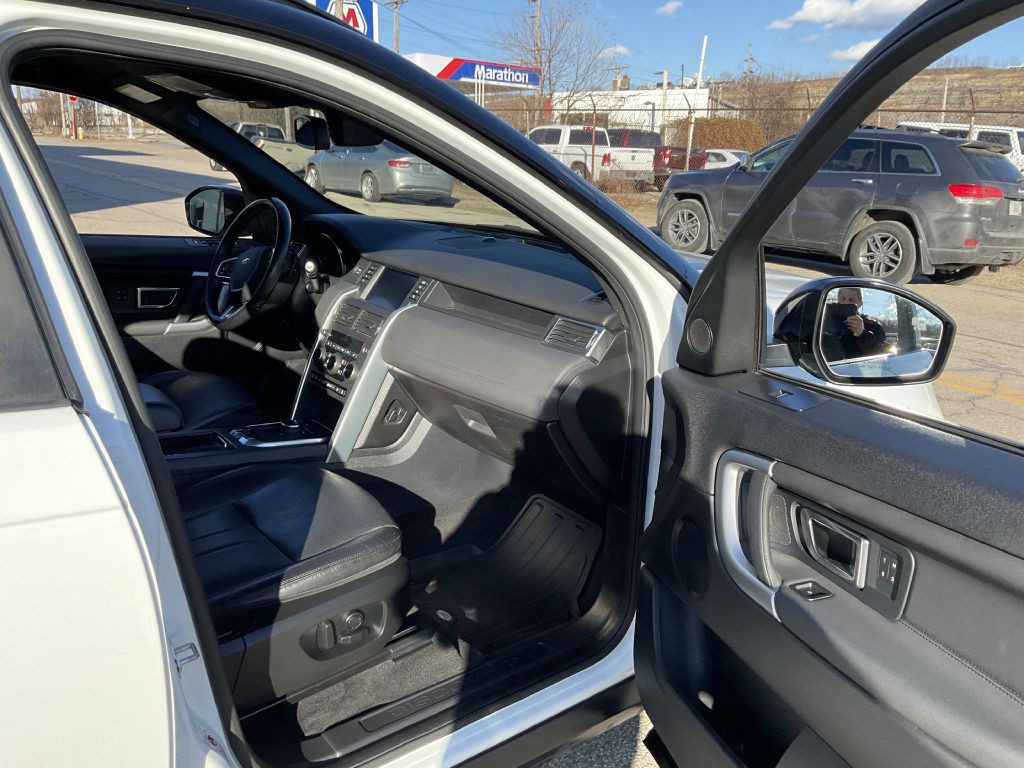 2018 Land Rover Discovery Sport Image 19