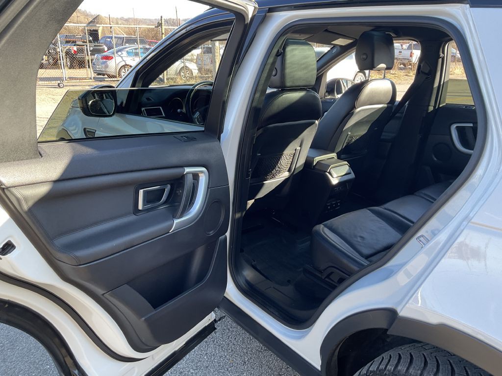 2018 Land Rover Discovery Sport Image 22