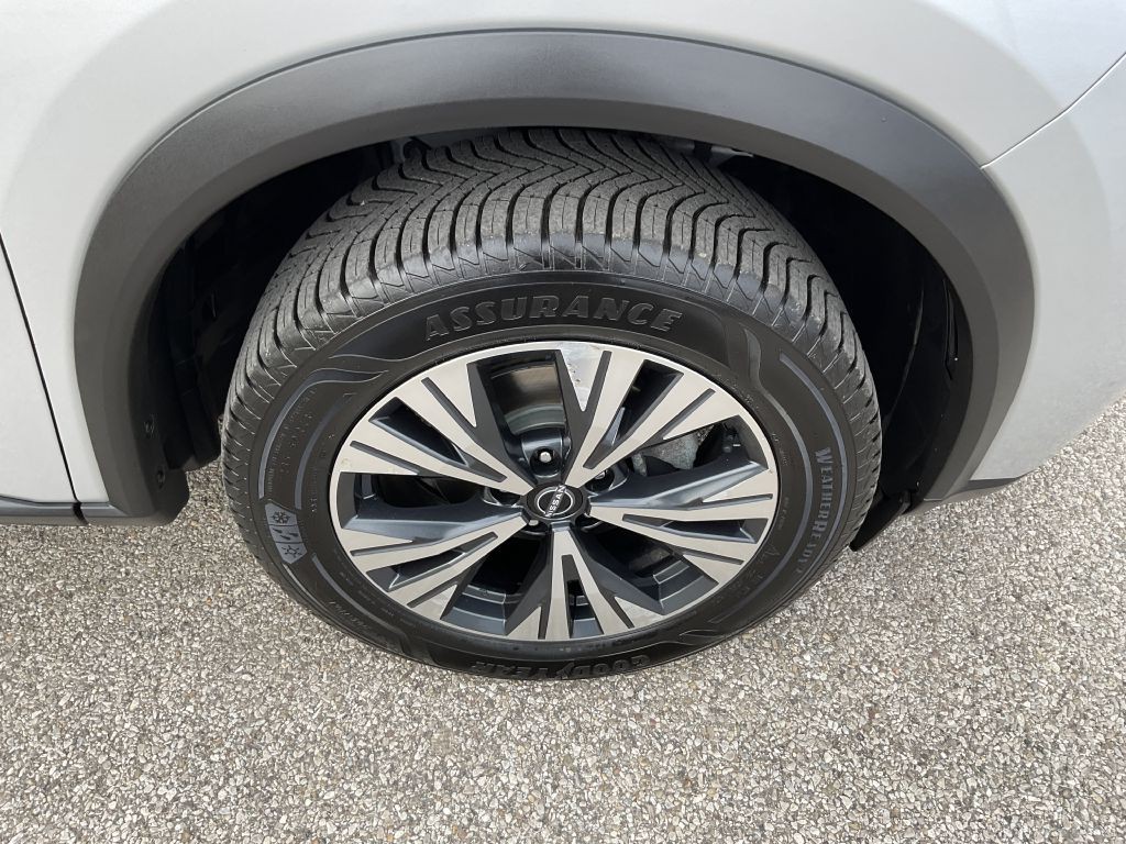 2023 Nissan Rogue Image 11