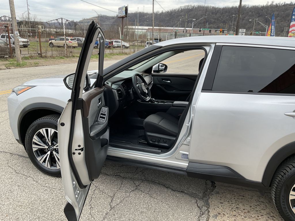 2023 Nissan Rogue Image 13