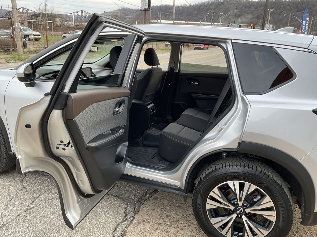 2023 Nissan Rogue Image 19