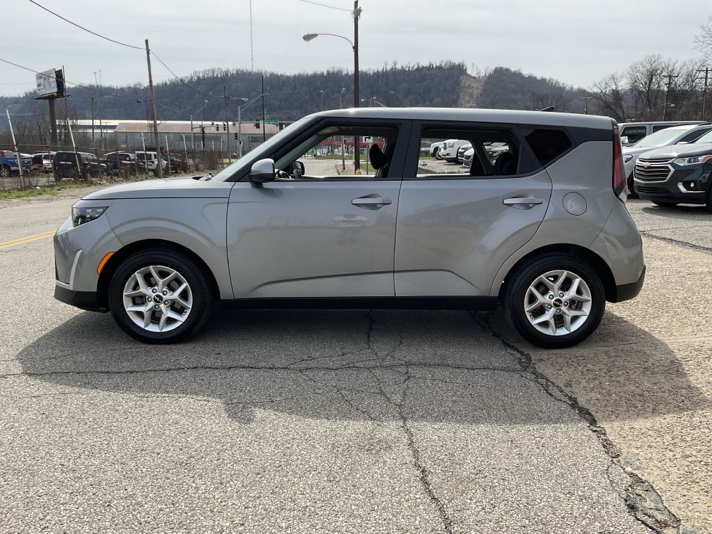 2023 Kia Soul Image 6