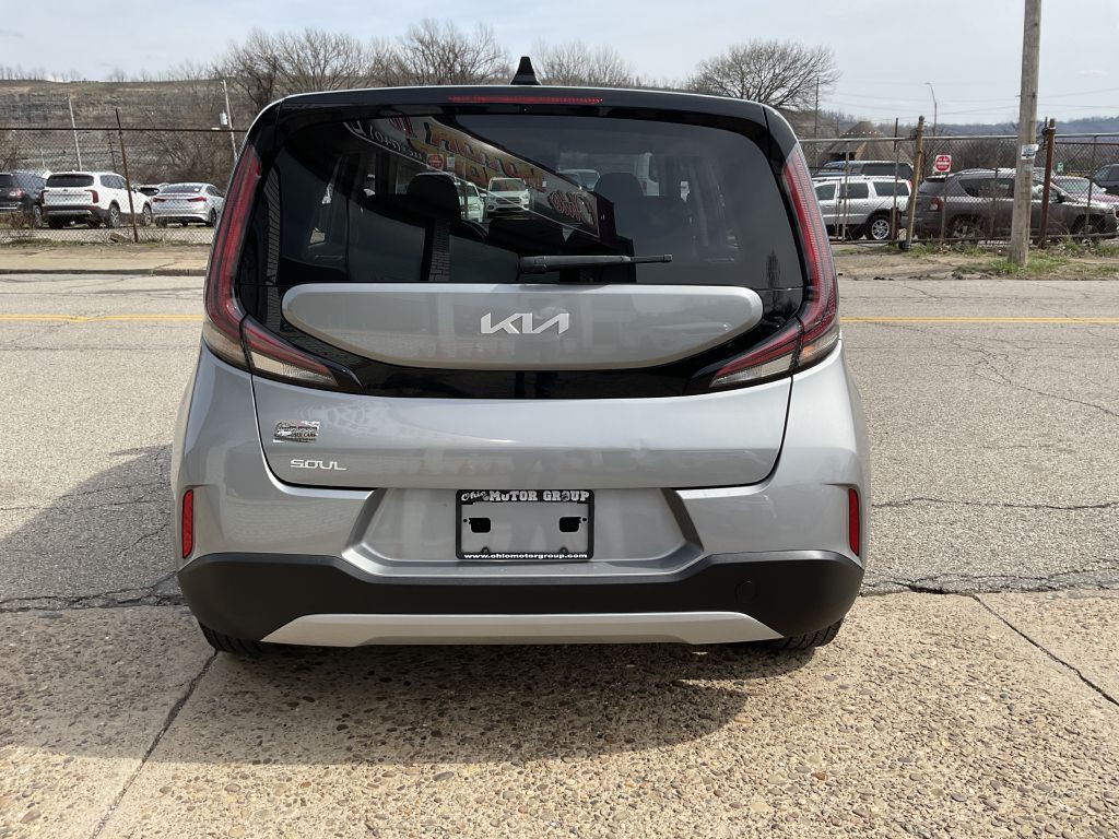 2023 Kia Soul Image 8
