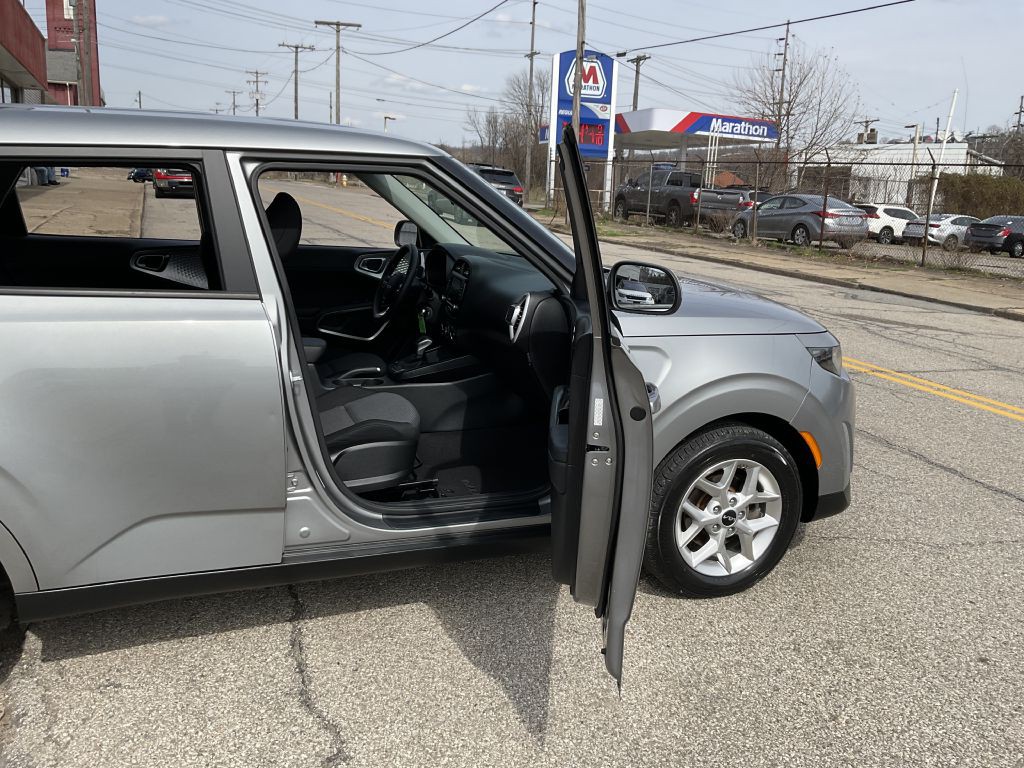 2023 Kia Soul Image 16