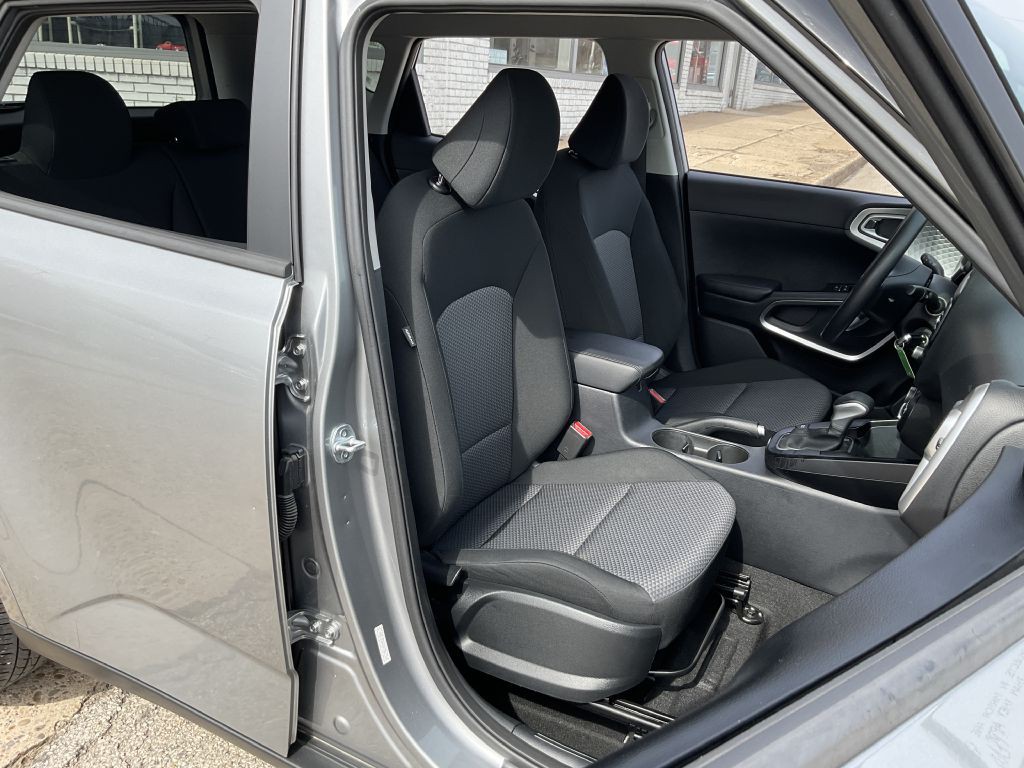 2023 Kia Soul Image 17