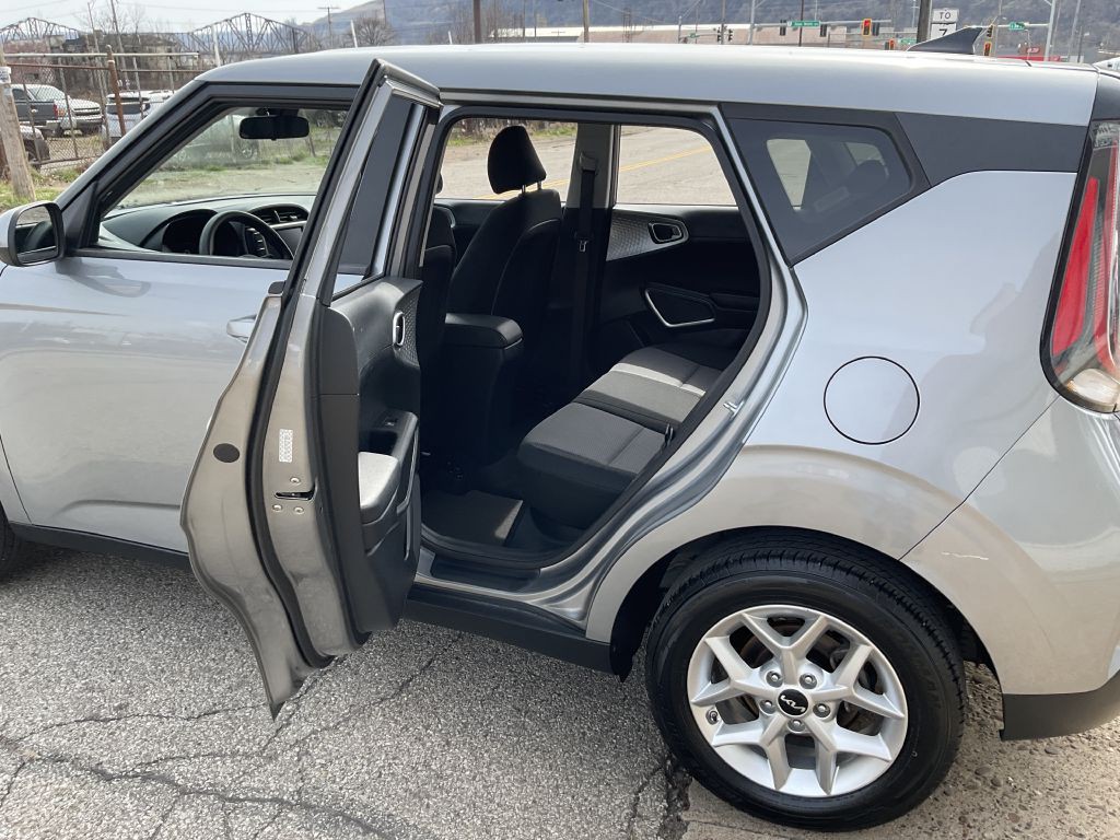 2023 Kia Soul Image 19