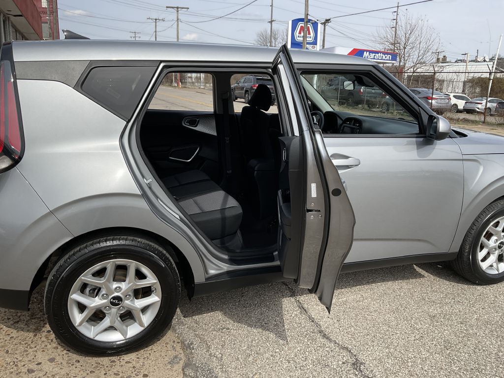 2023 Kia Soul Image 21