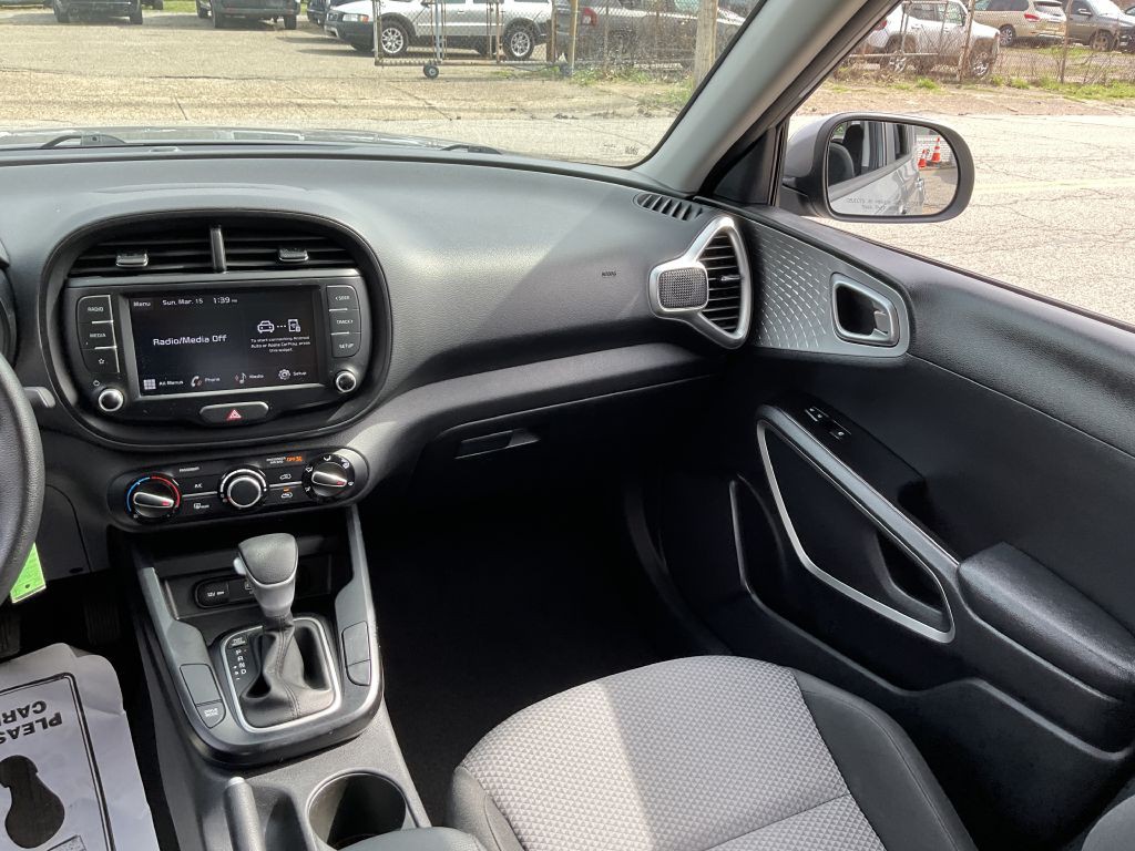 2023 Kia Soul Image 29