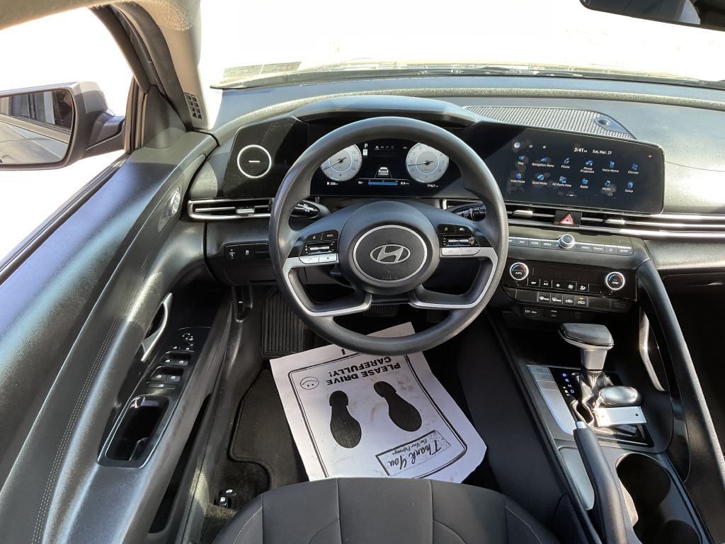 2024 Hyundai Elantra Image 26