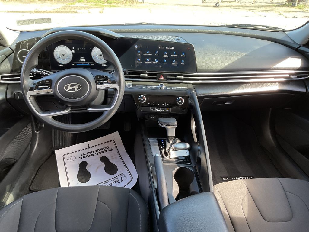 2024 Hyundai Elantra Image 27