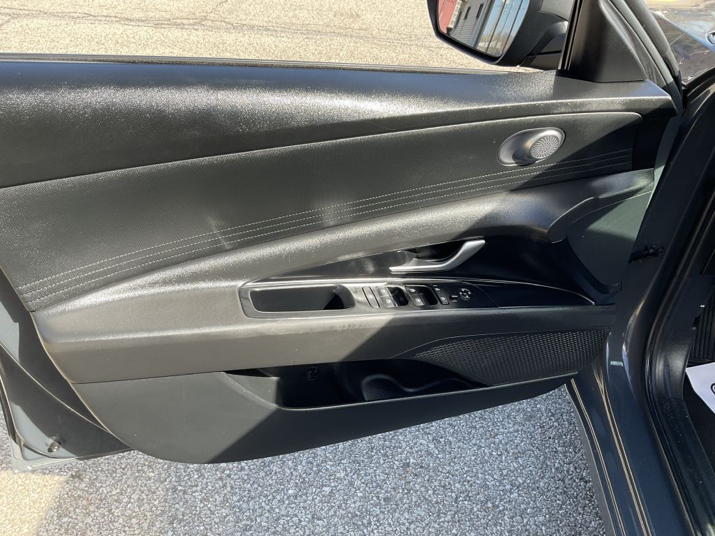 2024 Hyundai Elantra Image 30