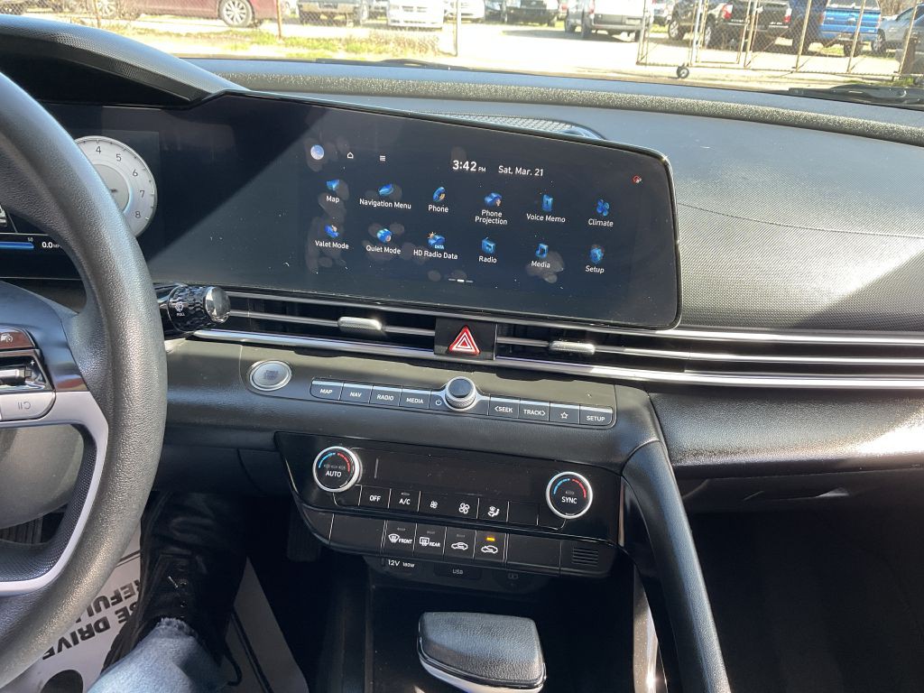 2024 Hyundai Elantra Image 34