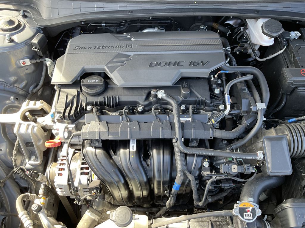 2024 Hyundai Elantra Image 40