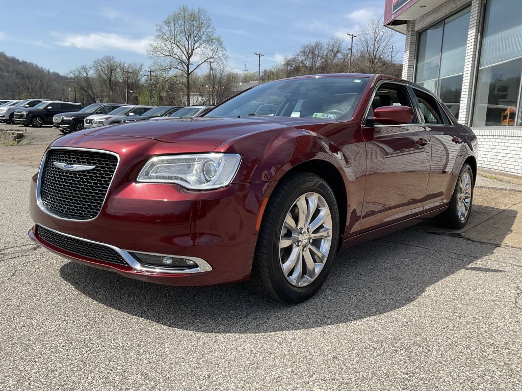 2020 Chrysler 300 Image 5