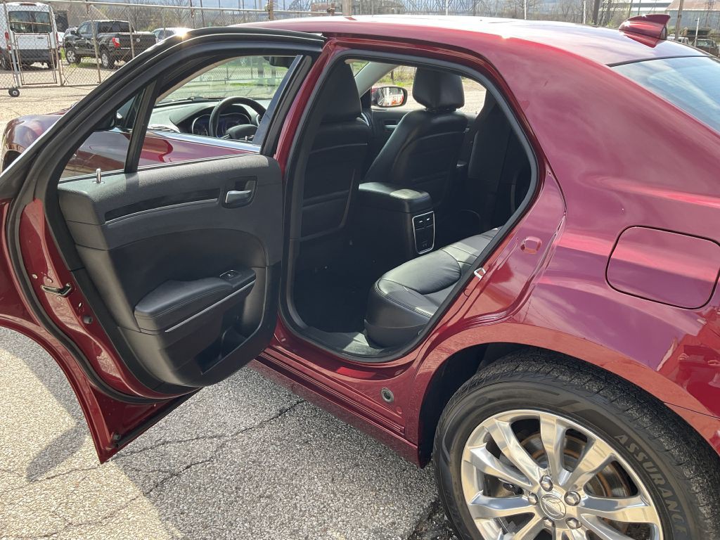 2020 Chrysler 300 Image 22