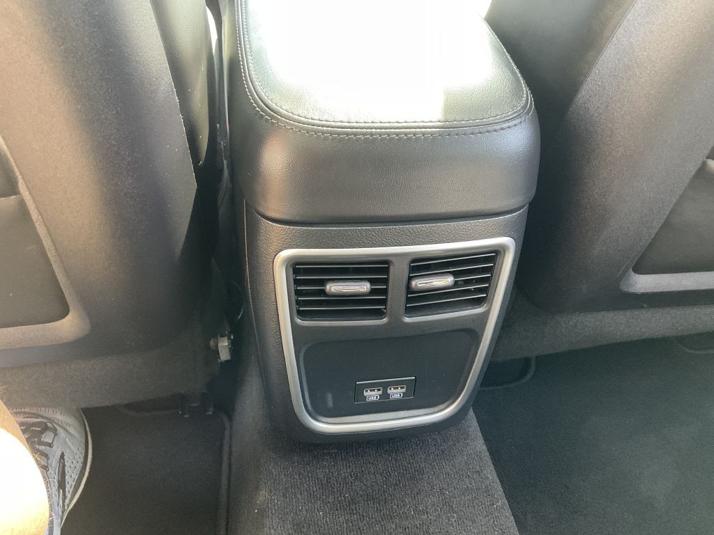 2020 Chrysler 300 Image 28