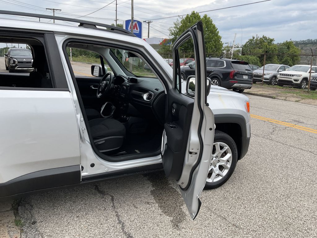 2018 Jeep Renegade Image 16
