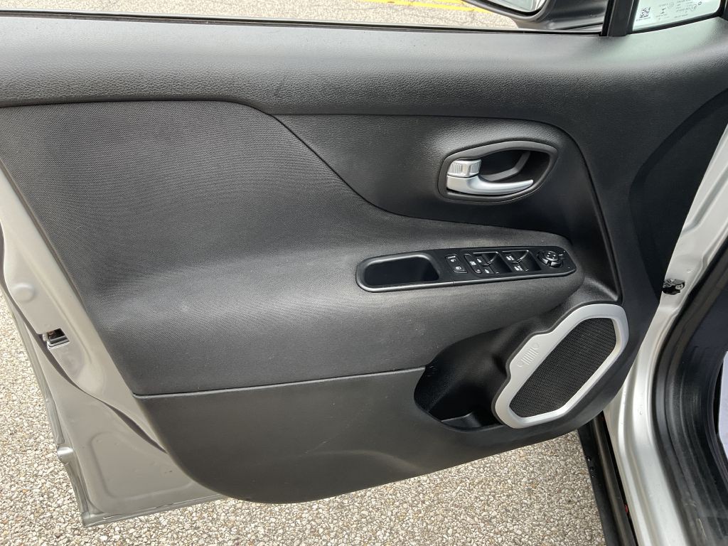 2018 Jeep Renegade Image 29