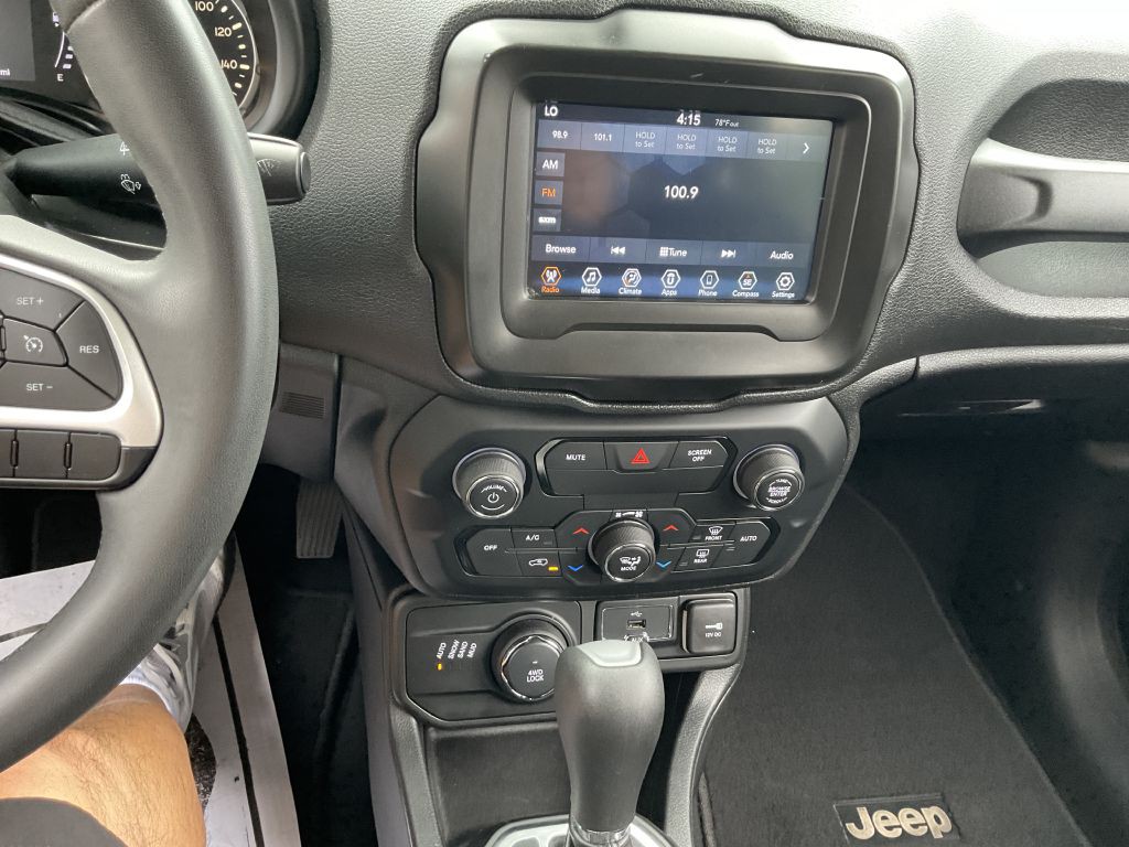 2018 Jeep Renegade Image 31