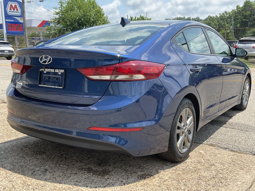 2018 Hyundai Elantra Image 3