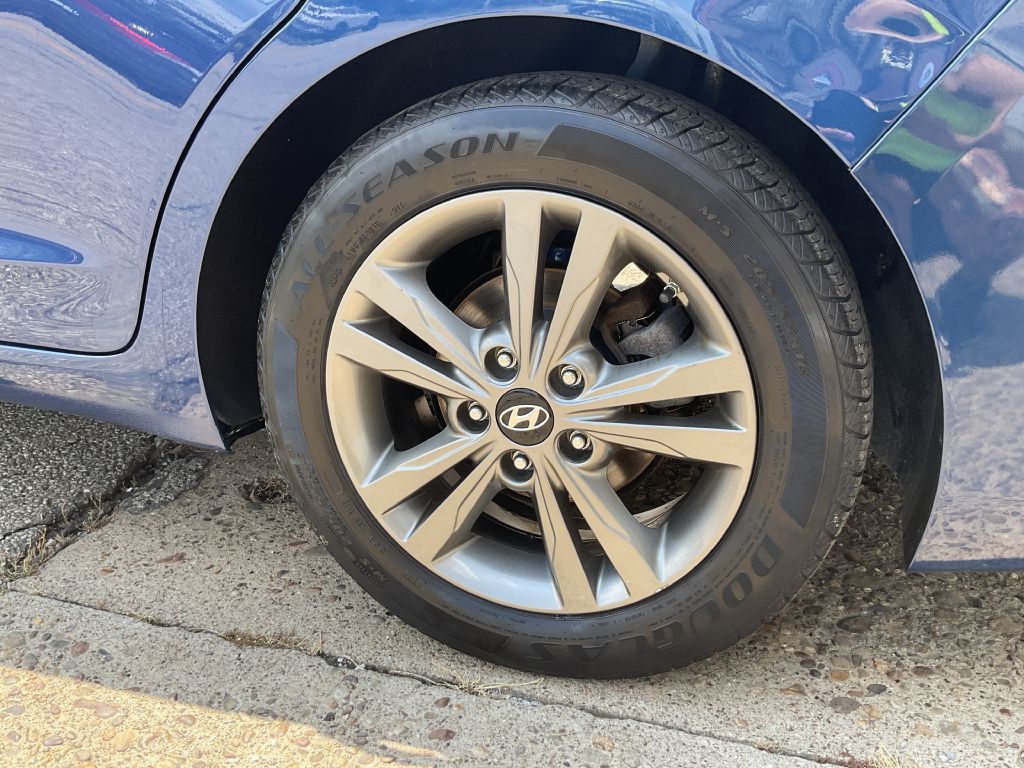 2018 Hyundai Elantra Image 10