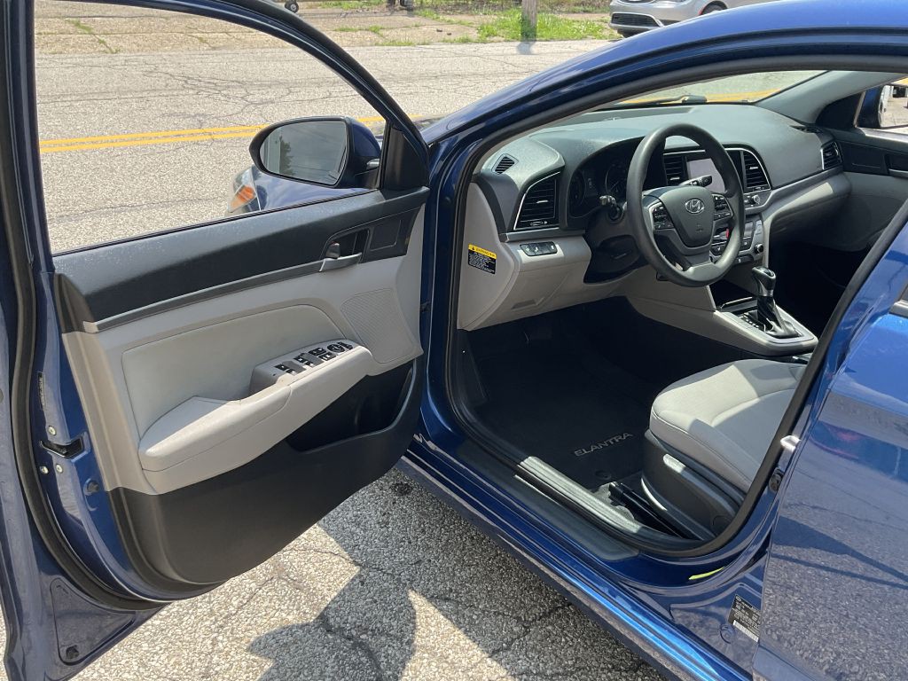 2018 Hyundai Elantra Image 13