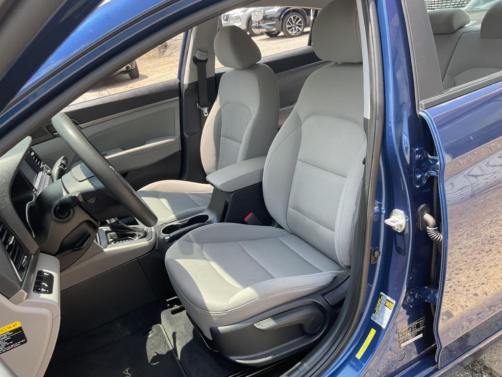 2018 Hyundai Elantra Image 14
