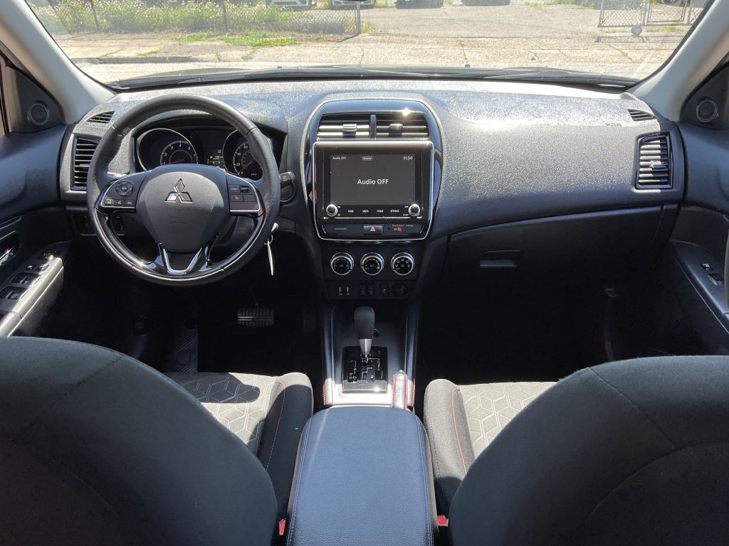 2024 Mitsubishi Outlander Image 23
