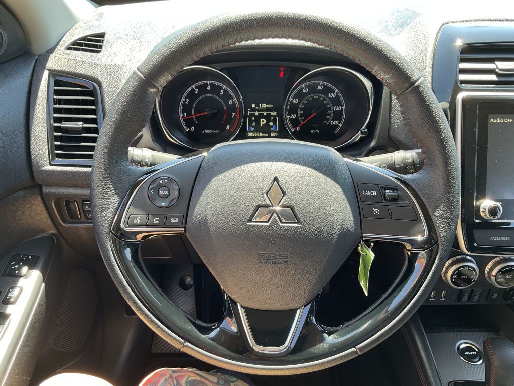 2024 Mitsubishi Outlander Image 24
