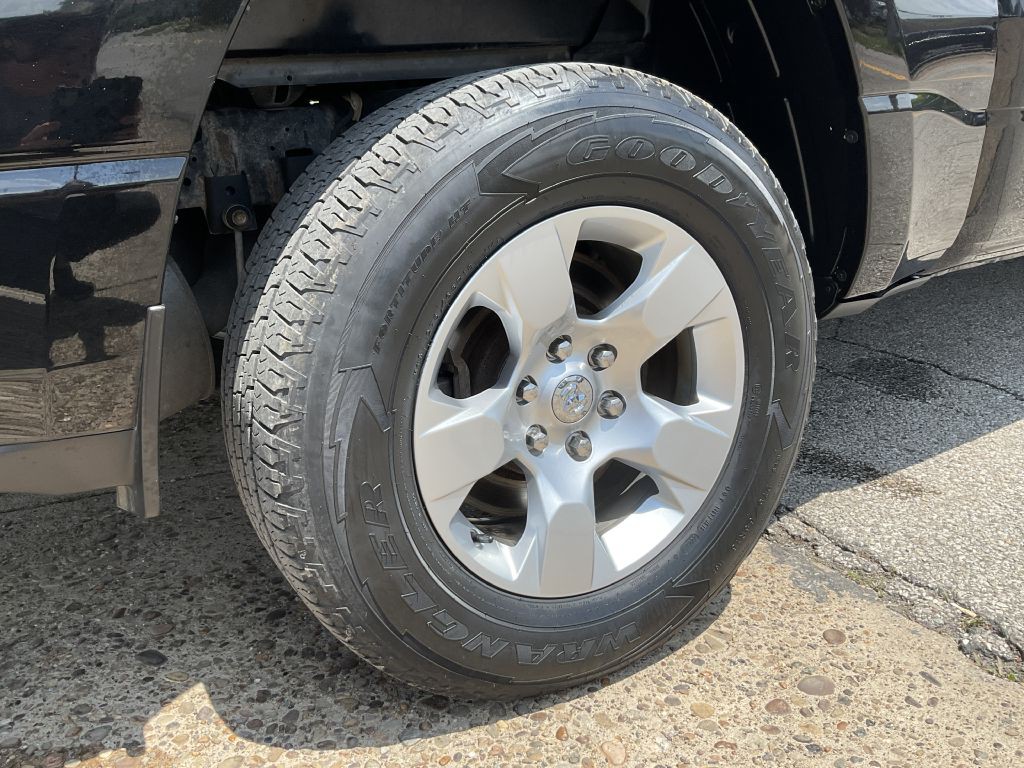 2019 RAM 1500 Image 11