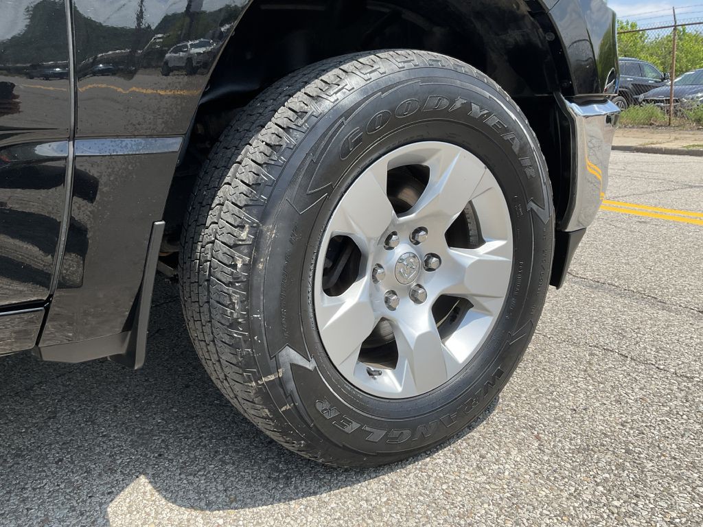 2019 RAM 1500 Image 12