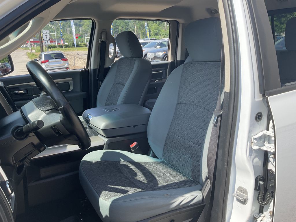 2015 RAM 1500 Image 14