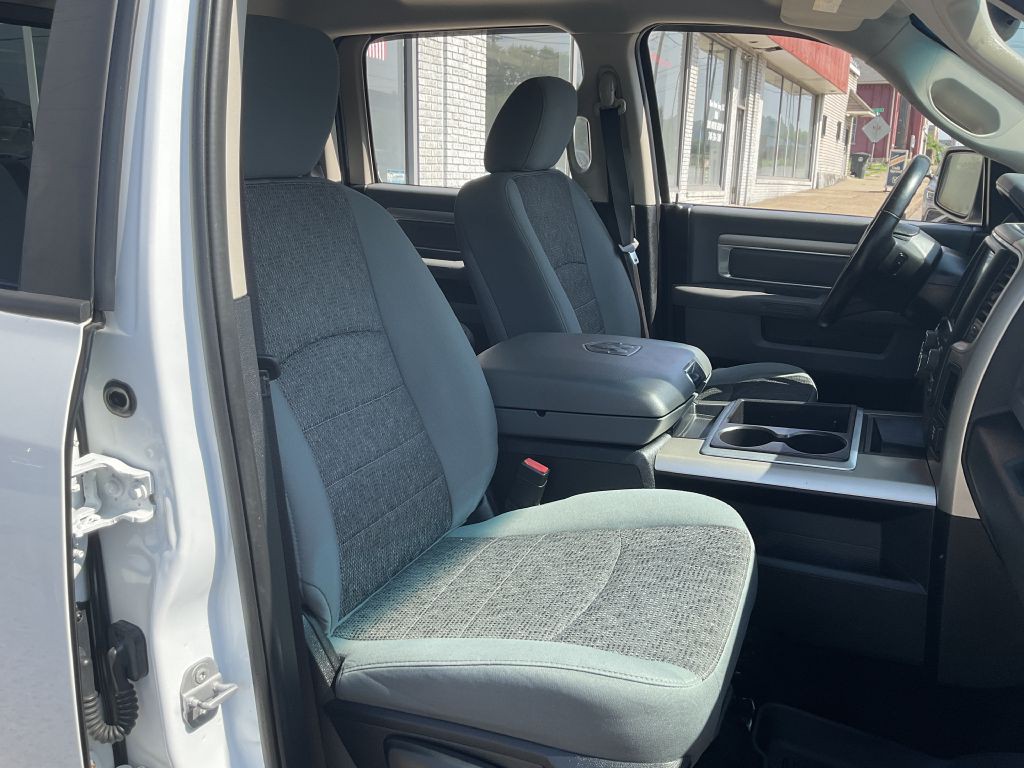 2015 RAM 1500 Image 16