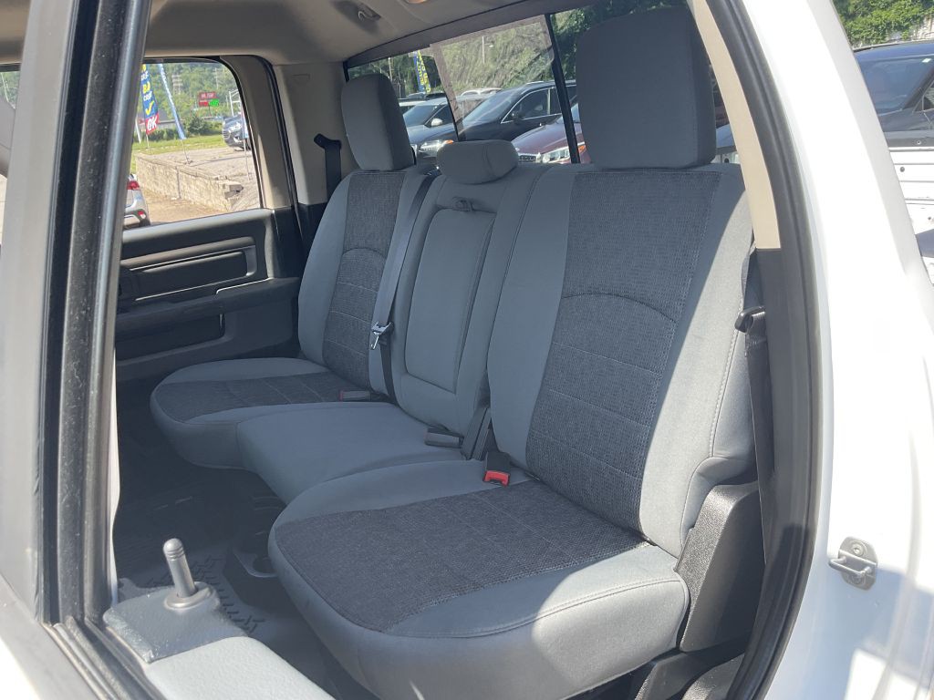 2015 RAM 1500 Image 18