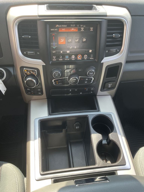 2015 RAM 1500 Image 24