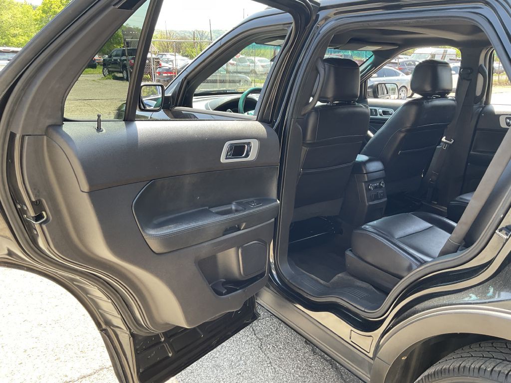 2015 Ford Explorer Image 17